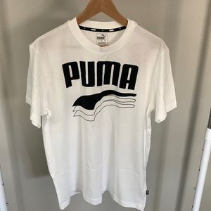 White Puma T-Shirt size Large